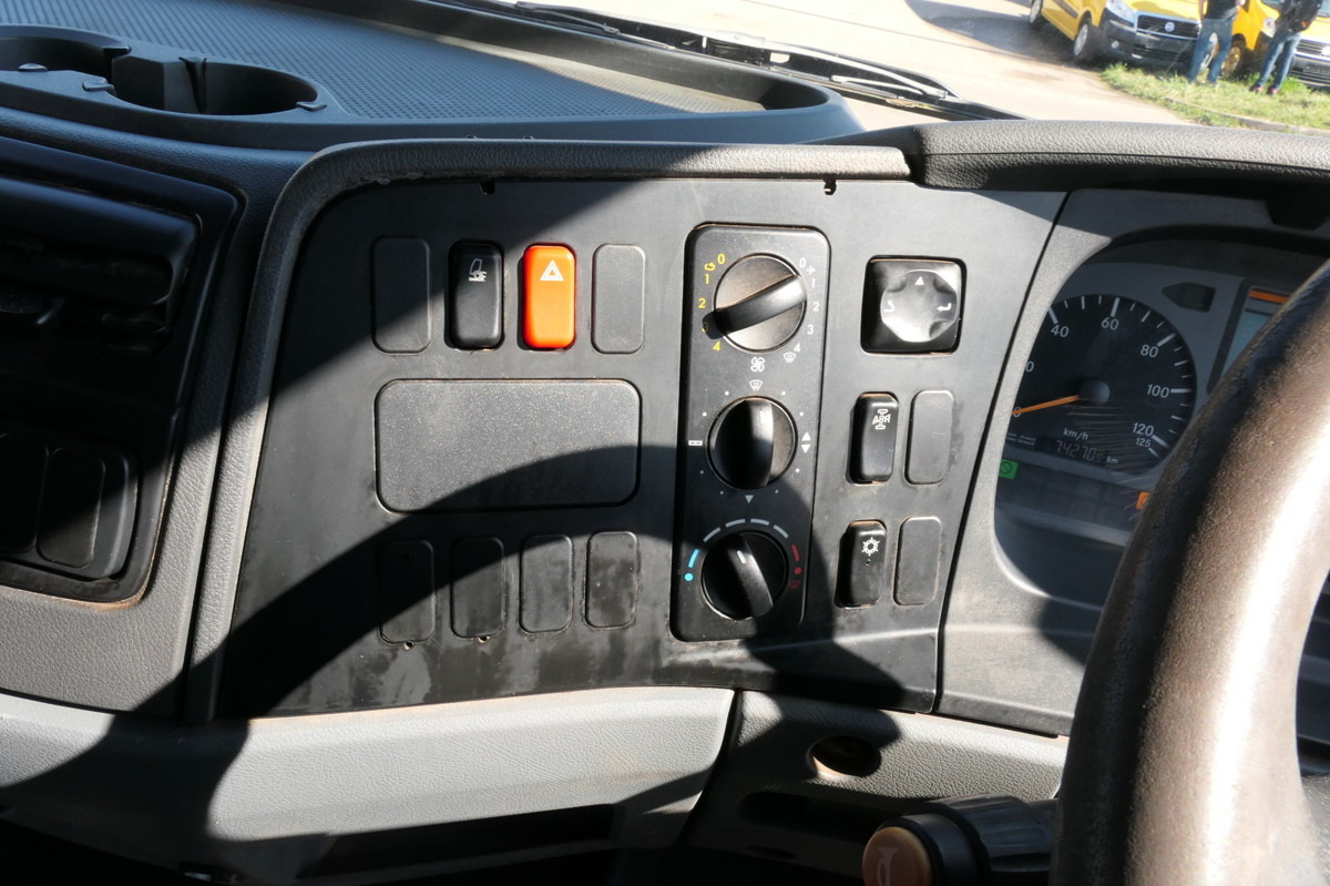 Autočistilica MERCEDES-BENZ Atego 1518 LKO 4x2: slika 14 Autočistilica MERCEDES-BENZ Atego 1518 LKO 4x2: slika 14