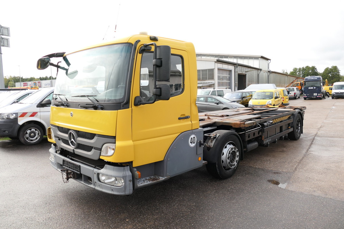 MERCEDES-BENZ KAMAG WBH 25 Wiesel Terberg Umsetzfahrz. Sattelk - Kamion za prevoz kontejnera/ Kamion sa promenjivim sandukom: slika 4 MERCEDES-BENZ KAMAG WBH 25 Wiesel Terberg Umsetzfahrz. Sattelk - Kamion za prevoz kontejnera/ Kamion sa promenjivim sandukom: slika 4