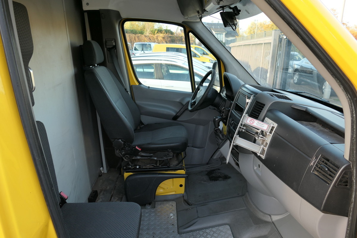 MERCEDES-BENZ SPRINTER 310 CDI MAXI EURO-5 KOFFER REGALE KAMER - Dostavno vozilo sa zatvorenim sandukom: slika 5 MERCEDES-BENZ SPRINTER 310 CDI MAXI EURO-5 KOFFER REGALE KAMER - Dostavno vozilo sa zatvorenim sandukom: slika 5