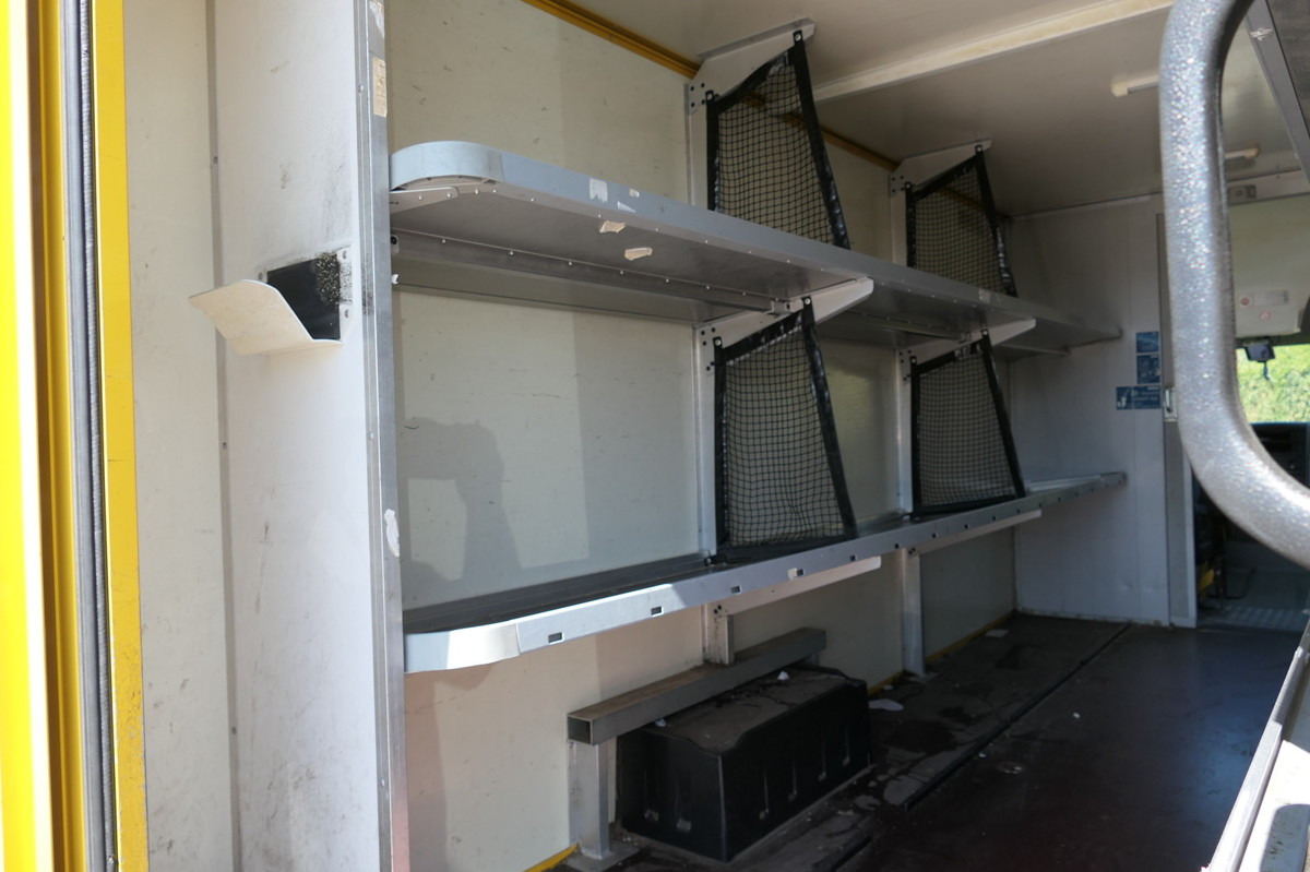 MERCEDES-BENZ SPRINTER 310 CDI MAXI EURO-5 KOFFER REGALE KAMER - Dostavno vozilo sa zatvorenim sandukom: slika 5 MERCEDES-BENZ SPRINTER 310 CDI MAXI EURO-5 KOFFER REGALE KAMER - Dostavno vozilo sa zatvorenim sandukom: slika 5