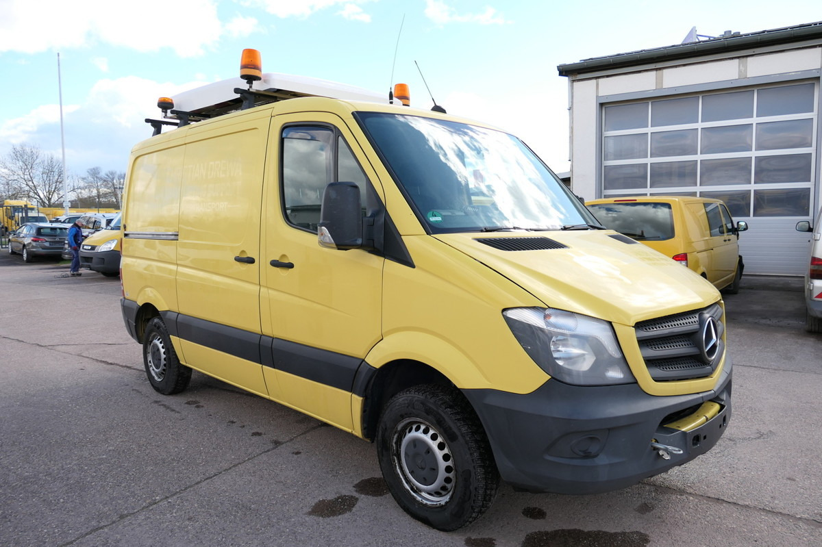 MERCEDES-BENZ Sprinter 216 CDI KLIMA - Begleitfahrzeug SCHLAFB - Mali kombi: slika 3 MERCEDES-BENZ Sprinter 216 CDI KLIMA - Begleitfahrzeug SCHLAFB - Mali kombi: slika 3