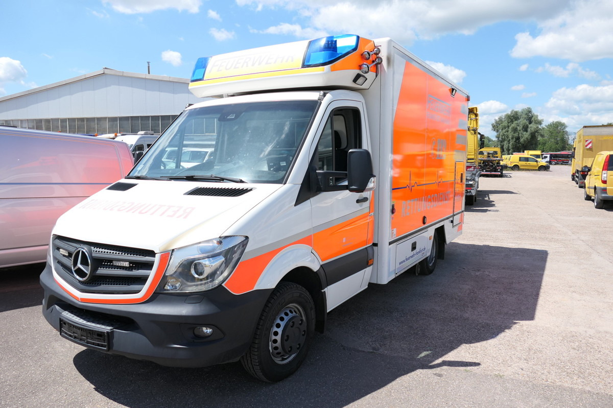 MERCEDES-BENZ Sprinter 519 CDI Klima Krankenwagen Fahrtec Aufb - Vozilo hitne pomoći: slika 2 MERCEDES-BENZ Sprinter 519 CDI Klima Krankenwagen Fahrtec Aufb - Vozilo hitne pomoći: slika 2