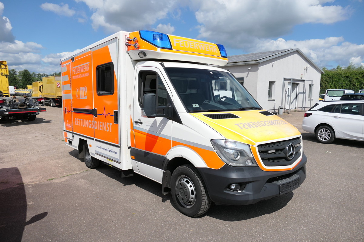 MERCEDES-BENZ Sprinter 519 CDI Klima Krankenwagen Fahrtec Aufb - Vozilo hitne pomoći: slika 1 MERCEDES-BENZ Sprinter 519 CDI Klima Krankenwagen Fahrtec Aufb - Vozilo hitne pomoći: slika 1
