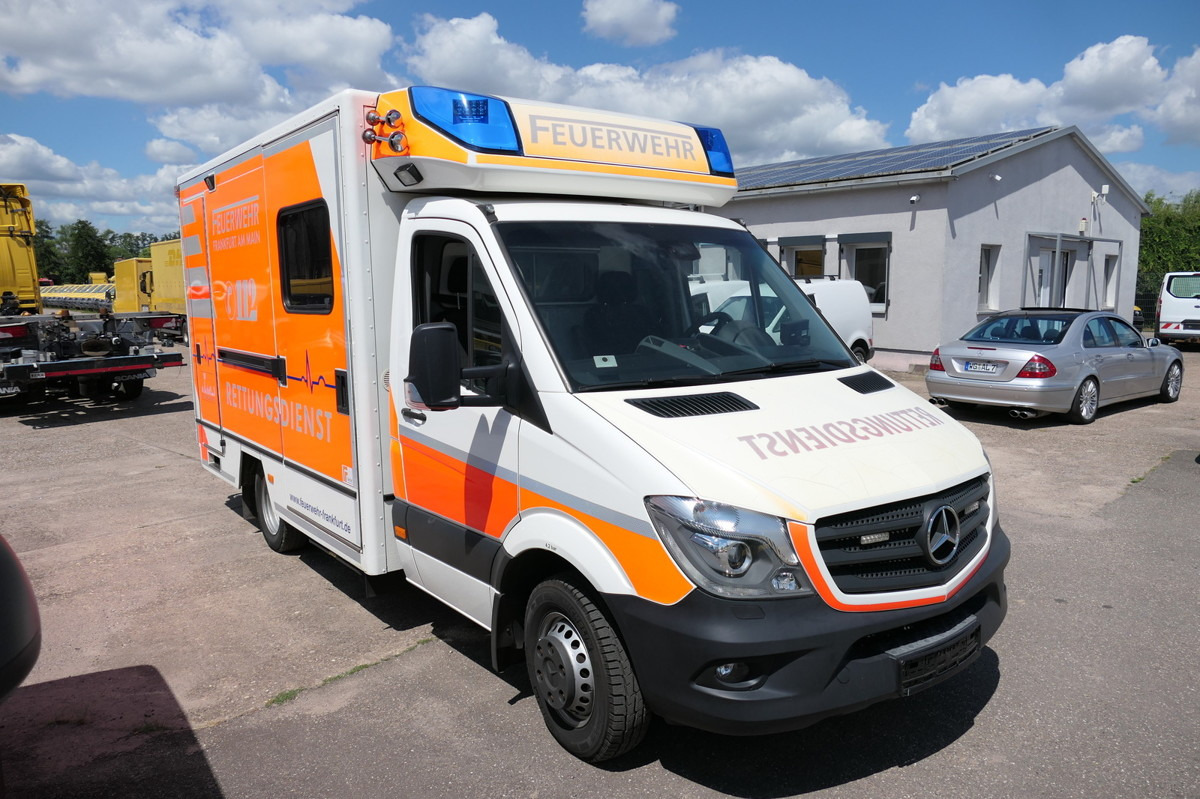 MERCEDES-BENZ Sprinter 519 CDI Klima Krankenwagen Fahrtec Aufb - Vozilo hitne pomoći: slika 1 MERCEDES-BENZ Sprinter 519 CDI Klima Krankenwagen Fahrtec Aufb - Vozilo hitne pomoći: slika 1