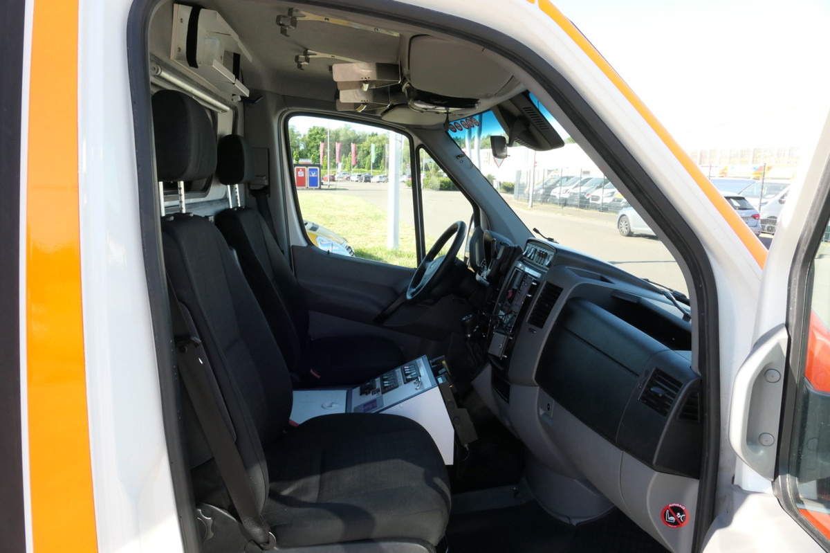 MERCEDES-BENZ Sprinter 519 CDI Klima Krankenwagen - Vozilo hitne pomoći: slika 5 MERCEDES-BENZ Sprinter 519 CDI Klima Krankenwagen - Vozilo hitne pomoći: slika 5
