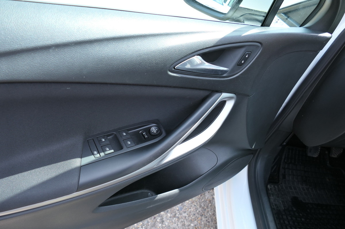 Karavan OPEL Astra Sports Tourer 1.5 CDTI KLIMA: slika 8