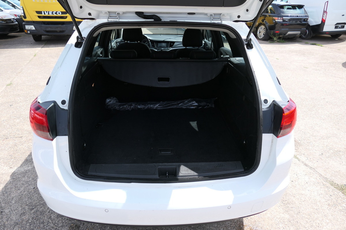 Karavan OPEL Astra Sports Tourer 1.5 CDTI KLIMA: slika 9