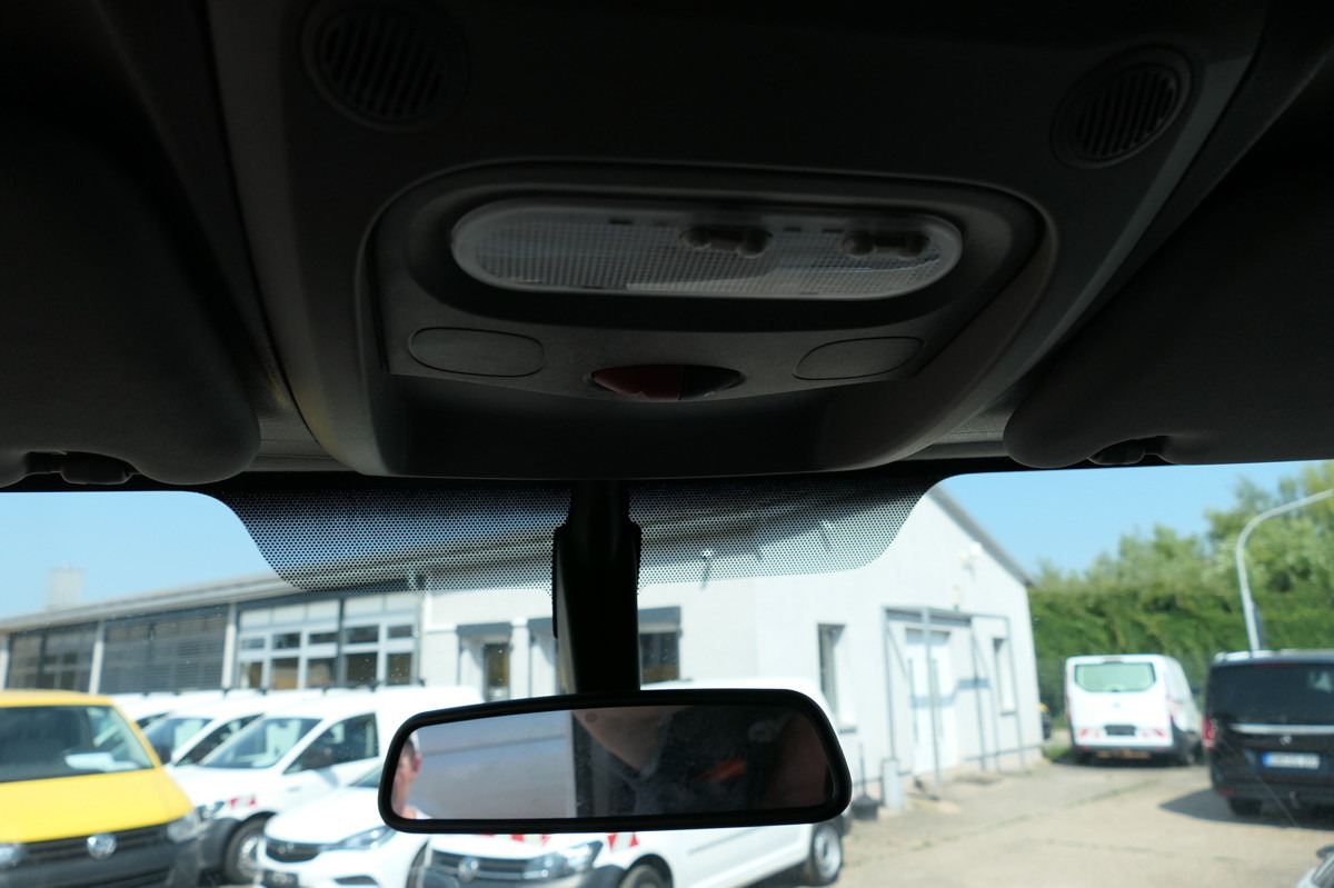 RENAULT Master 130 dCi L3H2 Euro6 KLIMA COC Regal RENAULT Master 130 dCi L3H2 Euro6 KLIMA COC Regal: slika 10 RENAULT Master 130 dCi L3H2 Euro6 KLIMA COC Regal RENAULT Master 130 dCi L3H2 Euro6 KLIMA COC Regal: slika 10