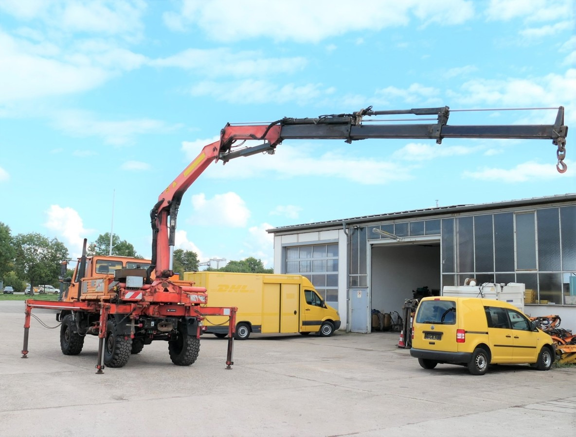 UNIMOG U1450 Palfinger PK 105B AHK STANDHEIZUNG - Kamion sa tovarnim sandukom, Kamion sa dizalicom: slika 2 UNIMOG U1450 Palfinger PK 105B AHK STANDHEIZUNG - Kamion sa tovarnim sandukom, Kamion sa dizalicom: slika 2