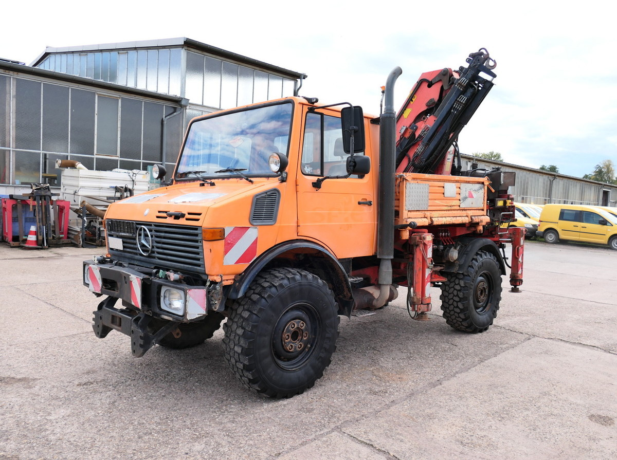UNIMOG U1450 Palfinger PK 105B AHK STANDHEIZUNG - Kamion sa tovarnim sandukom, Kamion sa dizalicom: slika 3 UNIMOG U1450 Palfinger PK 105B AHK STANDHEIZUNG - Kamion sa tovarnim sandukom, Kamion sa dizalicom: slika 3