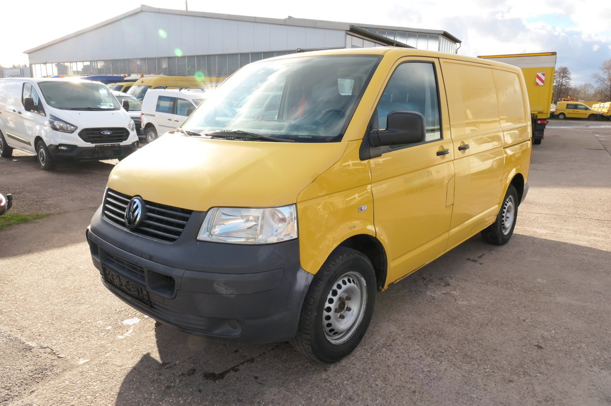 VW T5 Transporter 1.9 TDI 2-Sitzer PARKTRONIK 2xSCH - Mali kombi: slika 3 VW T5 Transporter 1.9 TDI 2-Sitzer PARKTRONIK 2xSCH - Mali kombi: slika 3