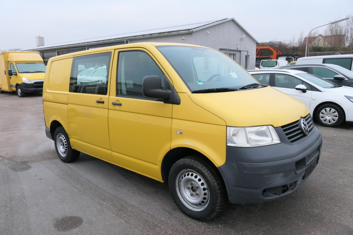 VW T5 Transporter 1.9 TDI PARKTRONIK 2xSCHIEBETÜR - Mali kombi: slika 3 VW T5 Transporter 1.9 TDI PARKTRONIK 2xSCHIEBETÜR - Mali kombi: slika 3