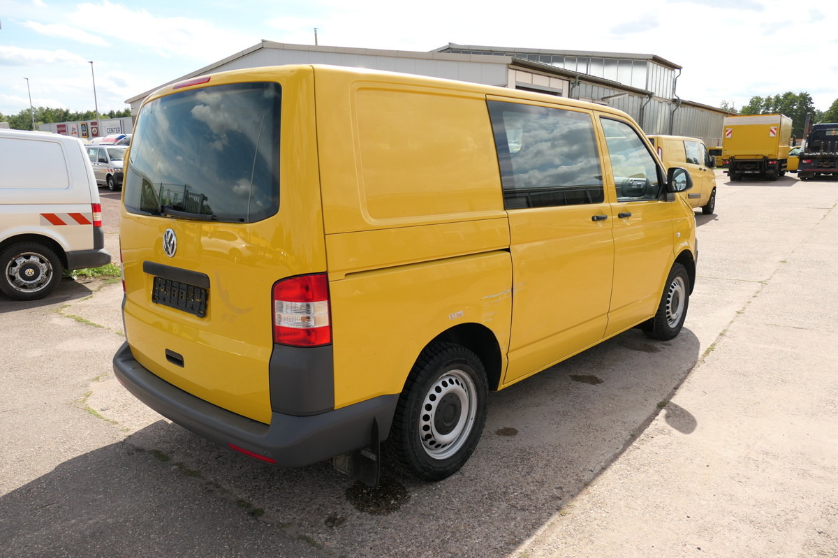 VW T5 Transporter 2.0 TDI 2xSCHIEBETÜR PARKTRONIK E - Mali kombi: slika 4 VW T5 Transporter 2.0 TDI 2xSCHIEBETÜR PARKTRONIK E - Mali kombi: slika 4