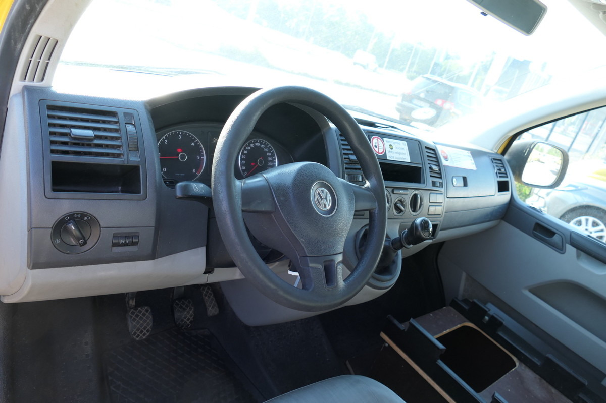 Mali kombi VW T5 Transporter 2.0 TDI PARKTRONIK 2xSCHIEBETÜR: slika 12