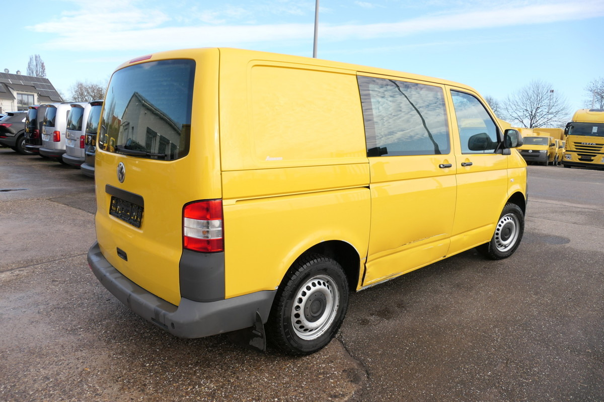 VW T5 Transporter 2.0 TDI PARKTRONIK EURO-5 2xSCHIE - Mali kombi: slika 4 VW T5 Transporter 2.0 TDI PARKTRONIK EURO-5 2xSCHIE - Mali kombi: slika 4