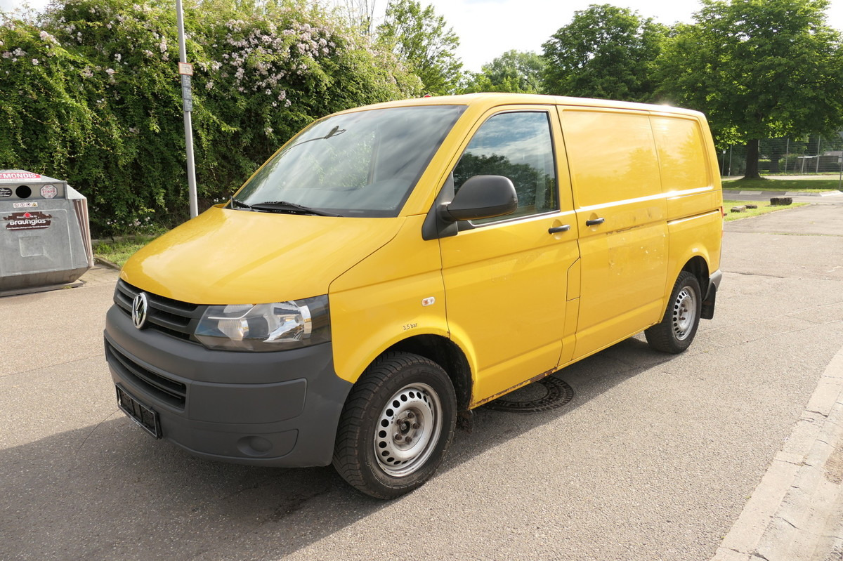 VW T5 Transporter 2.0 TDI PARKTRONIK EURO-5 2xSCHIE - Mali kombi: slika 3 VW T5 Transporter 2.0 TDI PARKTRONIK EURO-5 2xSCHIE - Mali kombi: slika 3