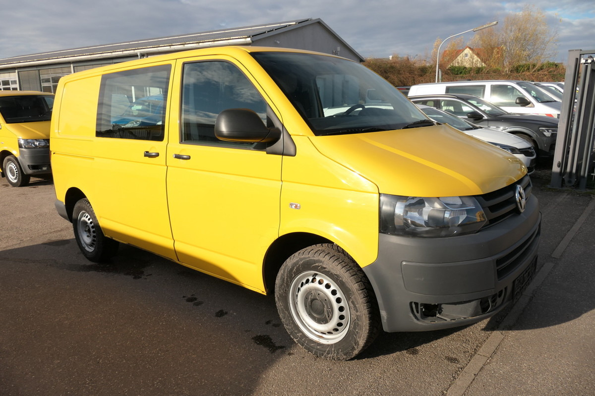 VW T5 Transporter 2.0 TDI PARKTRONIK EURO-5 2xSCHIE - Mali kombi: slika 3 VW T5 Transporter 2.0 TDI PARKTRONIK EURO-5 2xSCHIE - Mali kombi: slika 3