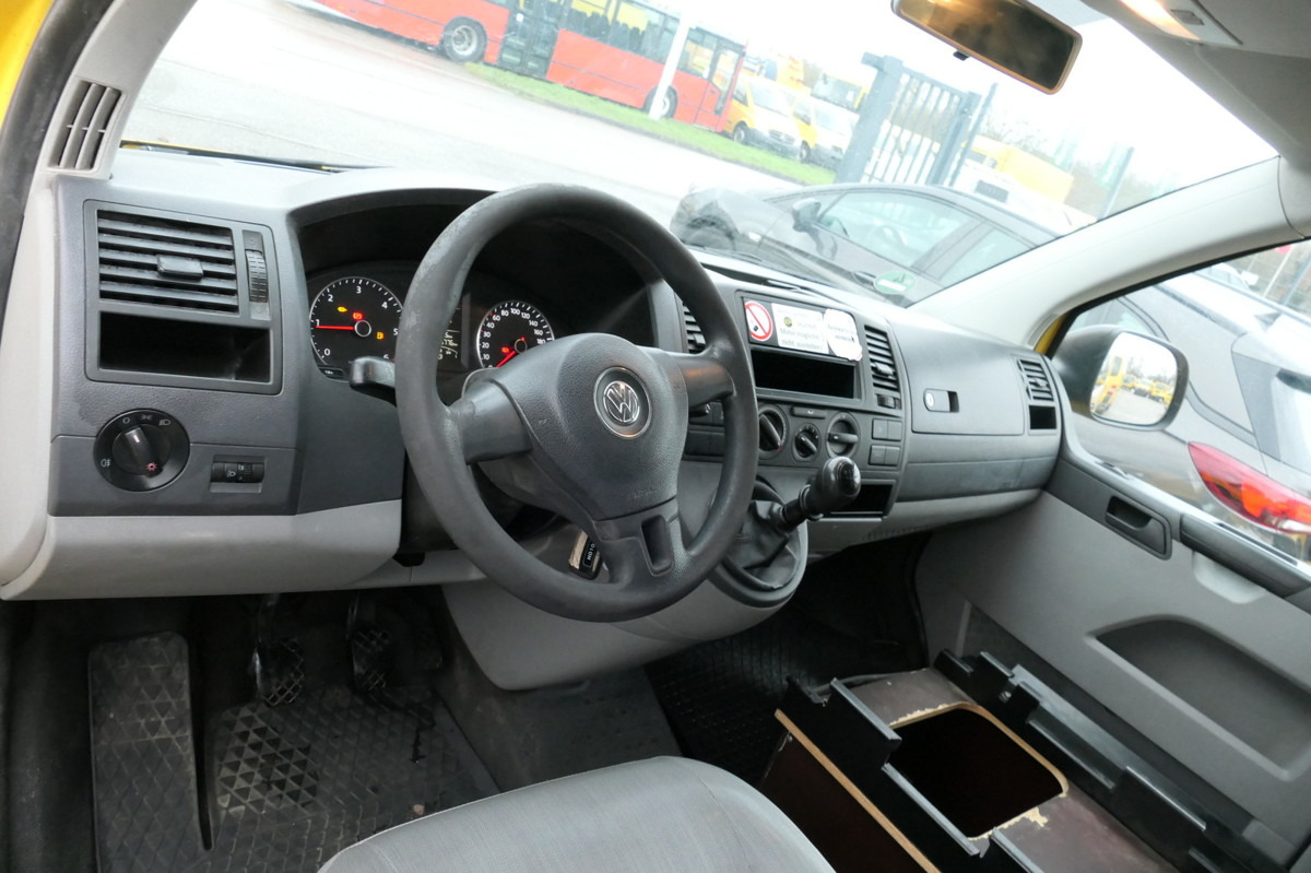 Interior photo 1: Mali kombi VW T5 Transporter 2.0 TDI PARKTRONIK EURO-5 2xSCHIE