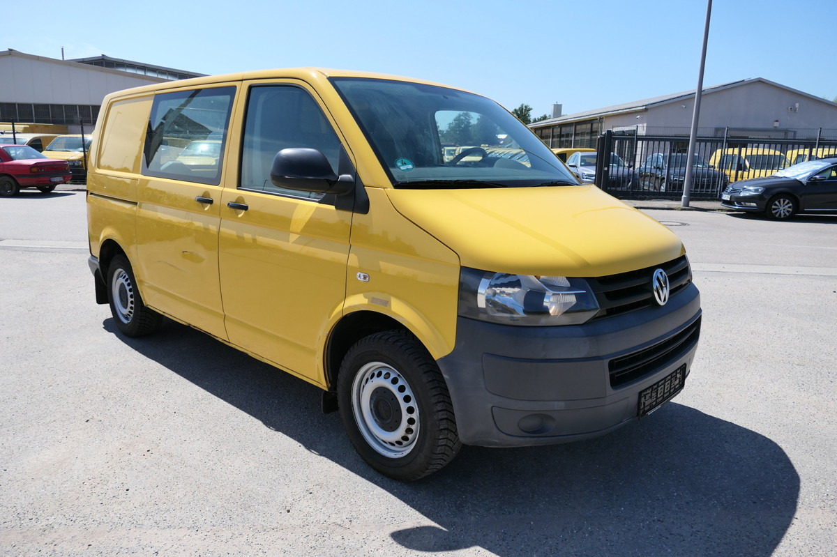 VW T5 Transporter 2.0 TDI PARKTRONIK EURO-5 2xSCHIE - Mali kombi: slika 3 VW T5 Transporter 2.0 TDI PARKTRONIK EURO-5 2xSCHIE - Mali kombi: slika 3