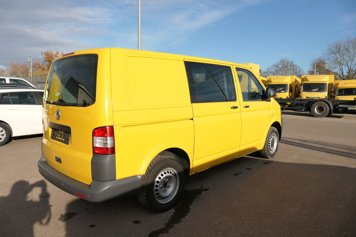 VW T5 Transporter 2.0 TDI PARKTRONIK EURO-5 2xSCHIE - Mali kombi: slika 4 VW T5 Transporter 2.0 TDI PARKTRONIK EURO-5 2xSCHIE - Mali kombi: slika 4