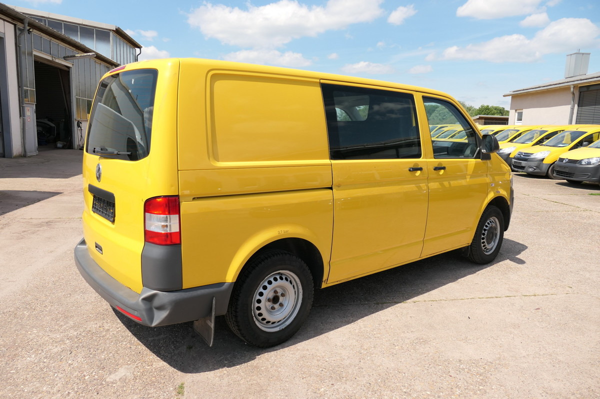 VW T5 Transporter 2.0 TDI PARKTRONIK EURO5 2xSCHIEB - Mali kombi: slika 4 VW T5 Transporter 2.0 TDI PARKTRONIK EURO5 2xSCHIEB - Mali kombi: slika 4
