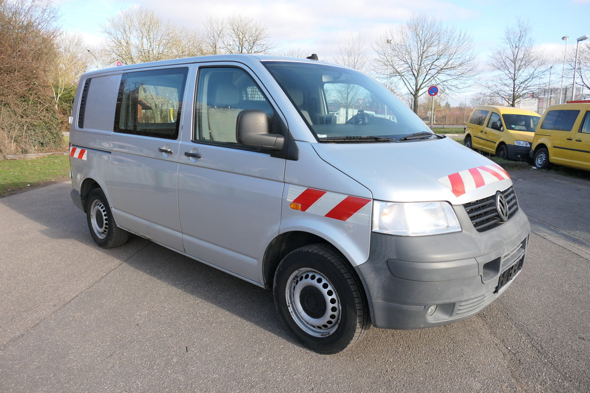 VW T5 Transporter 2.5 TDI 2-Sitzer 4Motion AHK KLIM - Mali kombi: slika 2 VW T5 Transporter 2.5 TDI 2-Sitzer 4Motion AHK KLIM - Mali kombi: slika 2