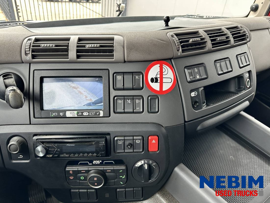 DAF CF 230 4x2 - 19.000 Kg. - Kamion sa zatvorenim sandukom: slika 4 DAF CF 230 4x2 - 19.000 Kg. - Kamion sa zatvorenim sandukom: slika 4