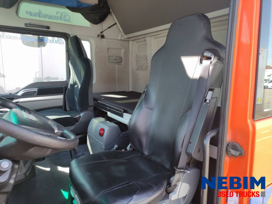 MAN TGX 26.480 6x2 - Intarder - Kamion sa golom šasijom i zatvorenom kabinom: slika 3 MAN TGX 26.480 6x2 - Intarder - Kamion sa golom šasijom i zatvorenom kabinom: slika 3
