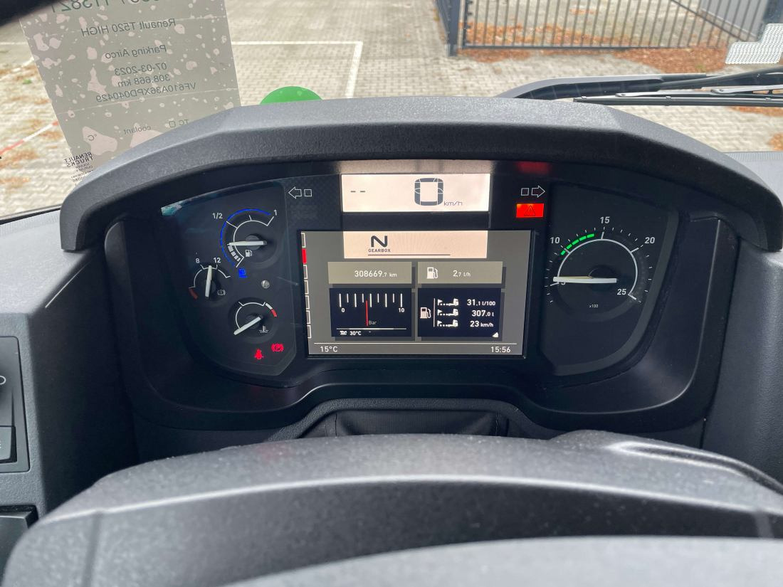 Renault T HIGH 520 4x2 new tacho - Parking Airco - Tegljač: slika 5 Renault T HIGH 520 4x2 new tacho - Parking Airco - Tegljač: slika 5