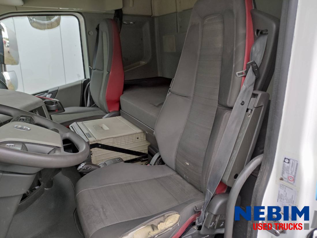 Volvo FH 460 4X2 - Globetrotter - Tegljač: slika 3 Volvo FH 460 4X2 - Globetrotter - Tegljač: slika 3