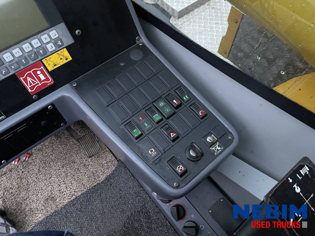 Volvo FM 400 8X4 - Faun Tadano HK40-Only TO BE Viewed BY Appointment - Kamion sa dizalicom: slika 4 Volvo FM 400 8X4 - Faun Tadano HK40-Only TO BE Viewed BY Appointment - Kamion sa dizalicom: slika 4