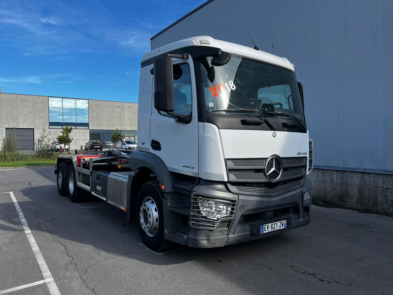 Mercedes-Benz Actros 2543 - Kamion sa hidrauličnom kukom: slika 3 Mercedes-Benz Actros 2543 - Kamion sa hidrauličnom kukom: slika 3