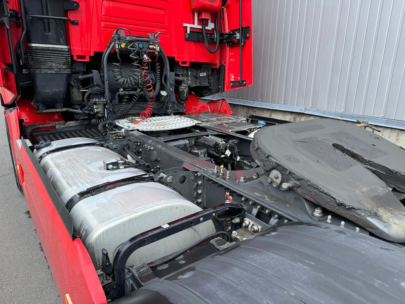 Tegljač Renault T520: slika 19