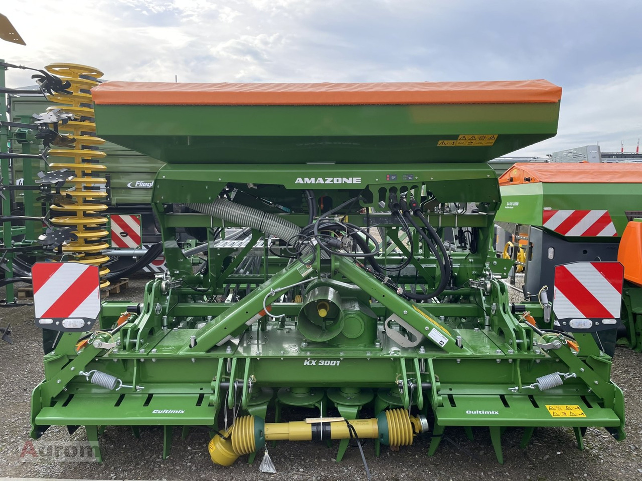 Amazone CENTAYA 3000 Spezial + KX 3001 - Kombinovana mašina za setvu: slika 3 Amazone CENTAYA 3000 Spezial + KX 3001 - Kombinovana mašina za setvu: slika 3