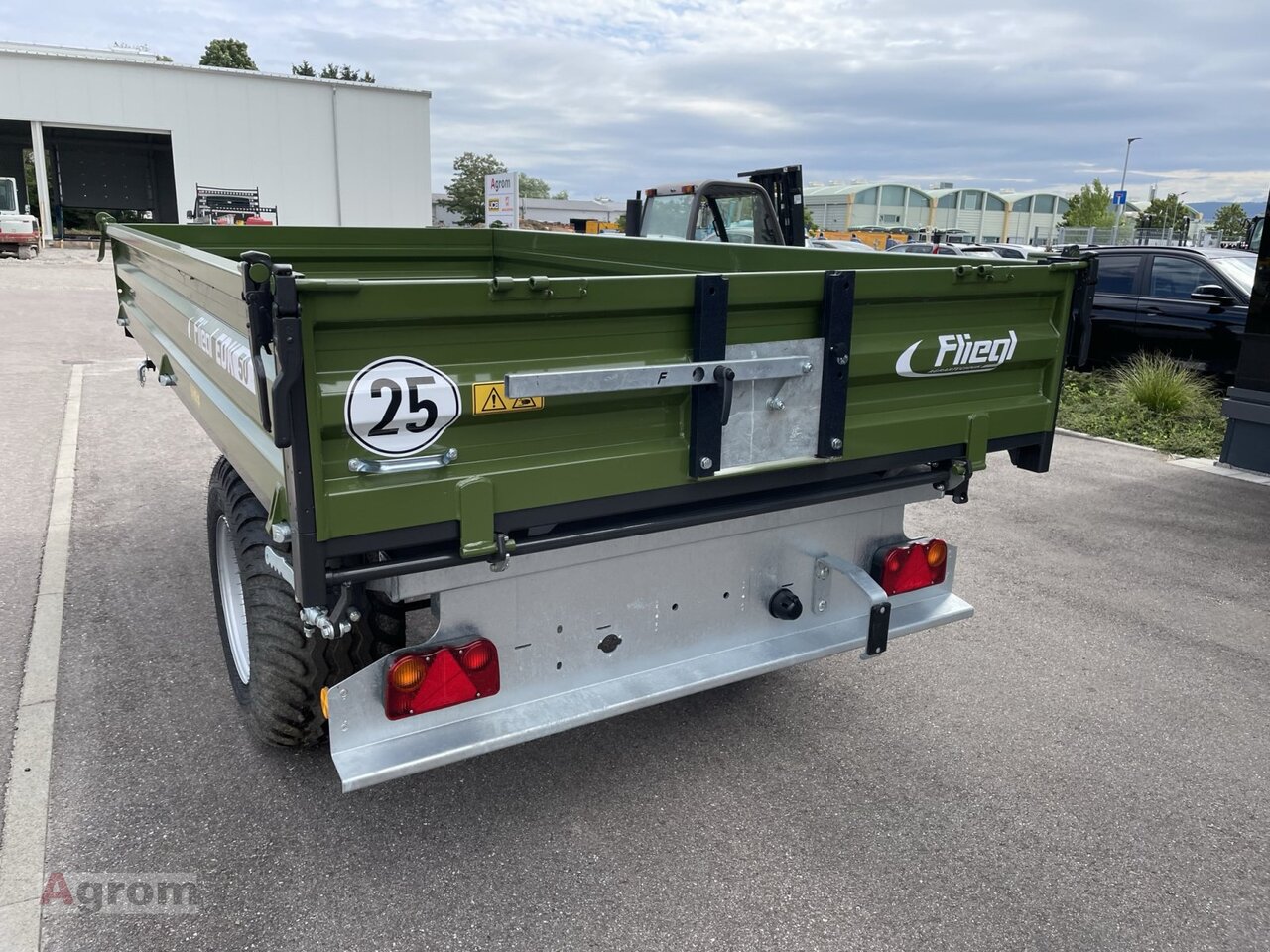Traktorska prikolica za farmu/ Kiper novi Fliegl EDK 50 FOX: slika 6