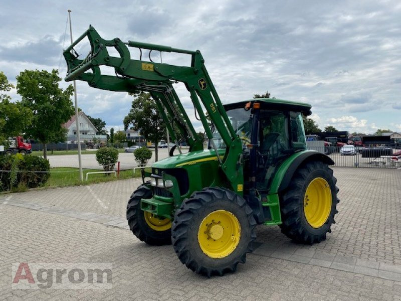 John Deere 5620 Premium - Traktor: slika 4 John Deere 5620 Premium - Traktor: slika 4