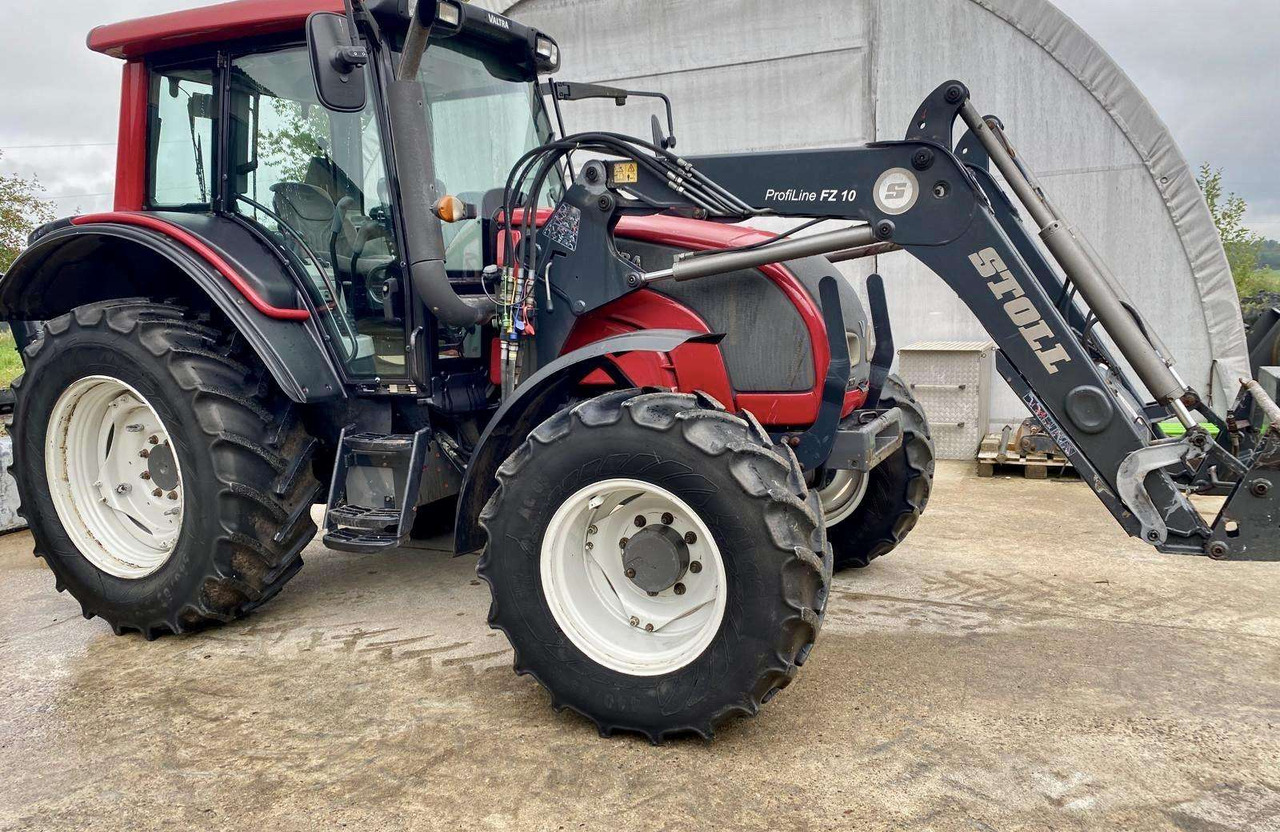 Valtra N101H su front. krautuvu - Traktor: slika 1 Valtra N101H su front. krautuvu - Traktor: slika 1