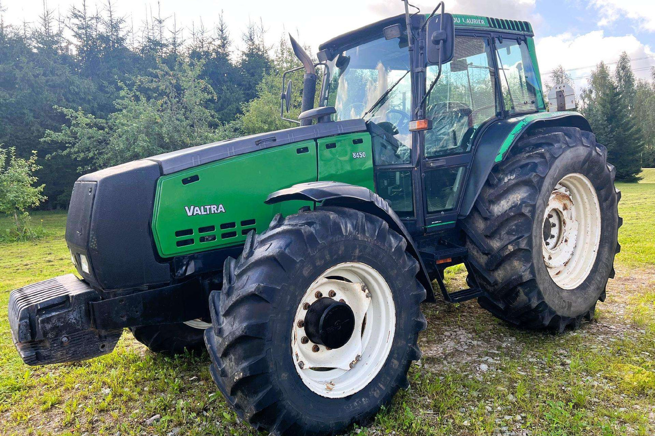 Valtra Valmet 8450 Mega - Traktor: slika 1 Valtra Valmet 8450 Mega - Traktor: slika 1