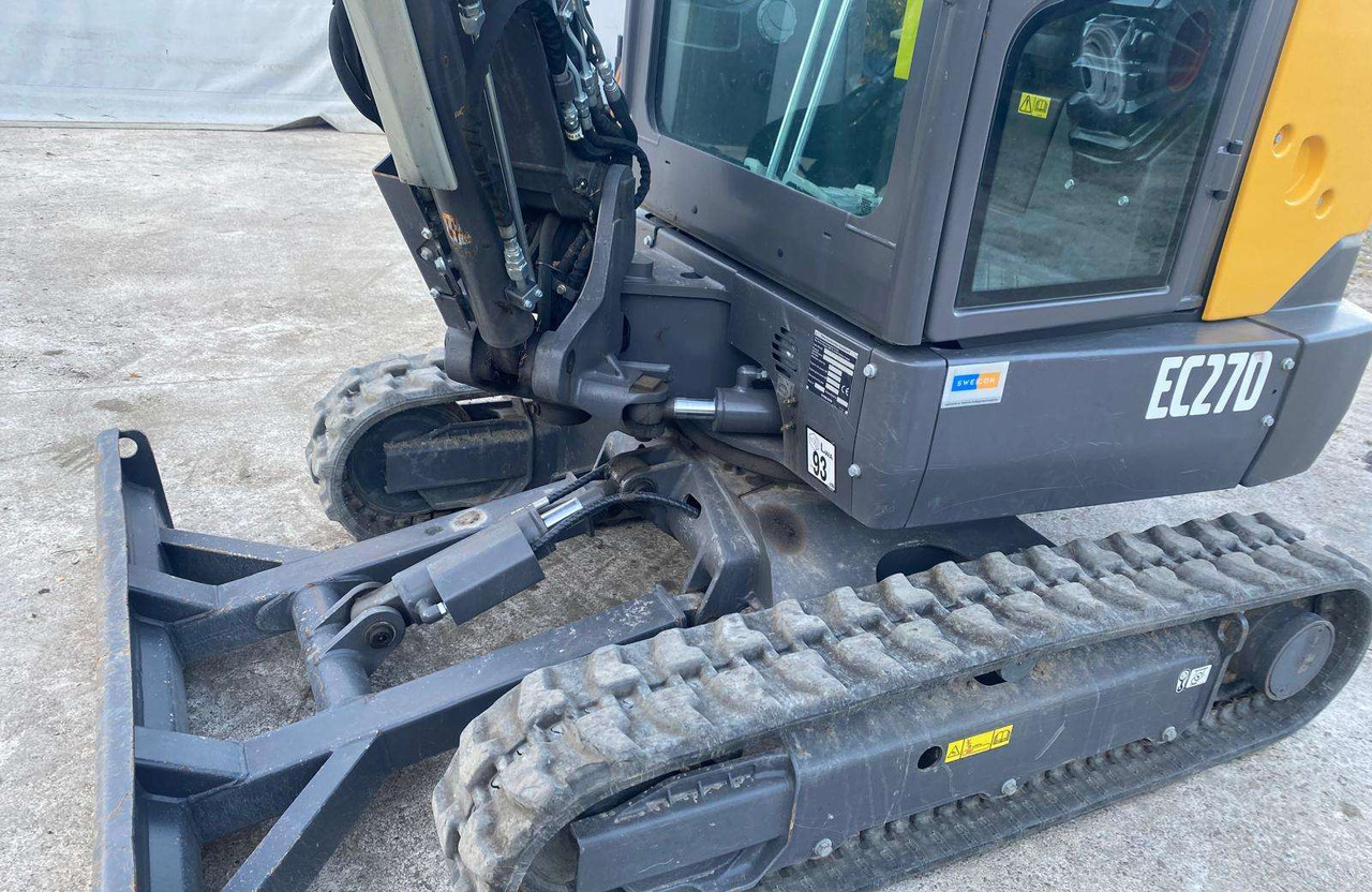 Volvo EC27D - Bager: slika 2 Volvo EC27D - Bager: slika 2
