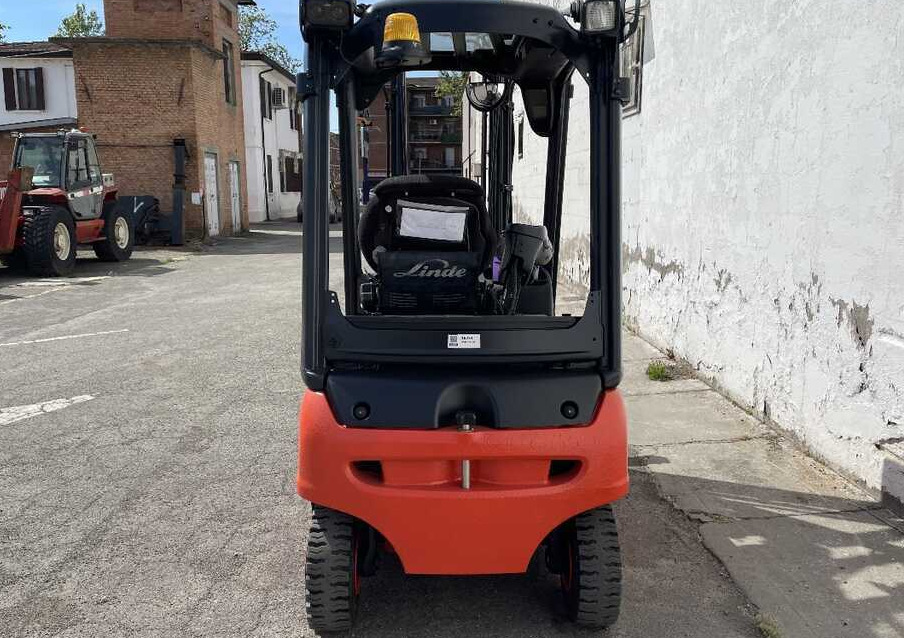 Linde E 16 P-02 - Električni viljuškar: slika 2 Linde E 16 P-02 - Električni viljuškar: slika 2