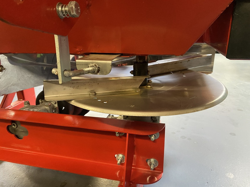 Fagros - Rasipač veštačkog đubriva: slika 2 Fagros - Rasipač veštačkog đubriva: slika 2