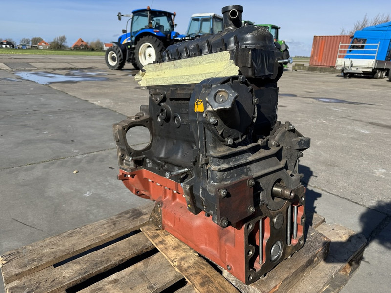 Fiat 8045 - Motor: slika 2 Fiat 8045 - Motor: slika 2