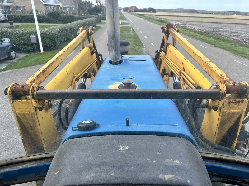 Ford 8210 - Traktor: slika 5 Ford 8210 - Traktor: slika 5