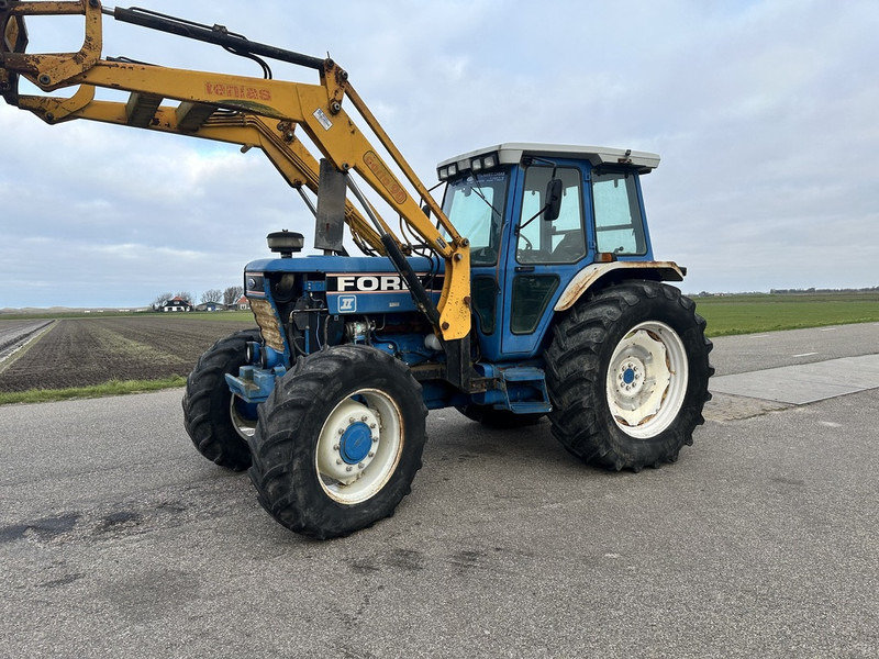 Ford 8210 - Traktor: slika 1 Ford 8210 - Traktor: slika 1