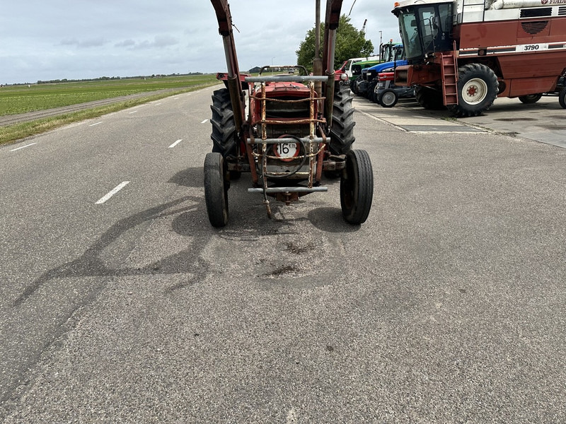 Massey Ferguson 135 - Traktor: slika 2 Massey Ferguson 135 - Traktor: slika 2