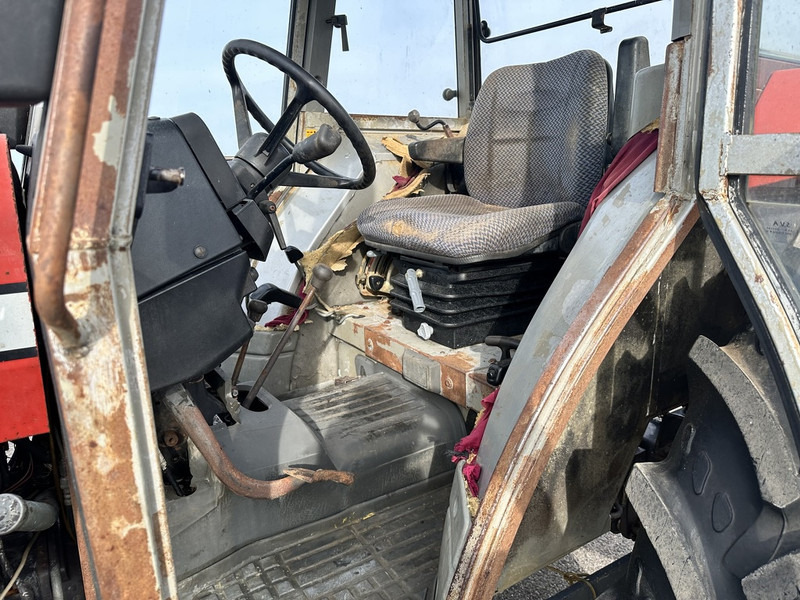 Massey Ferguson 375 - Traktor: slika 4 Massey Ferguson 375 - Traktor: slika 4