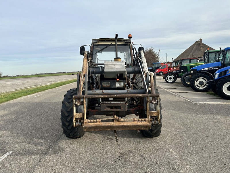 Massey Ferguson 375 - Traktor: slika 2 Massey Ferguson 375 - Traktor: slika 2