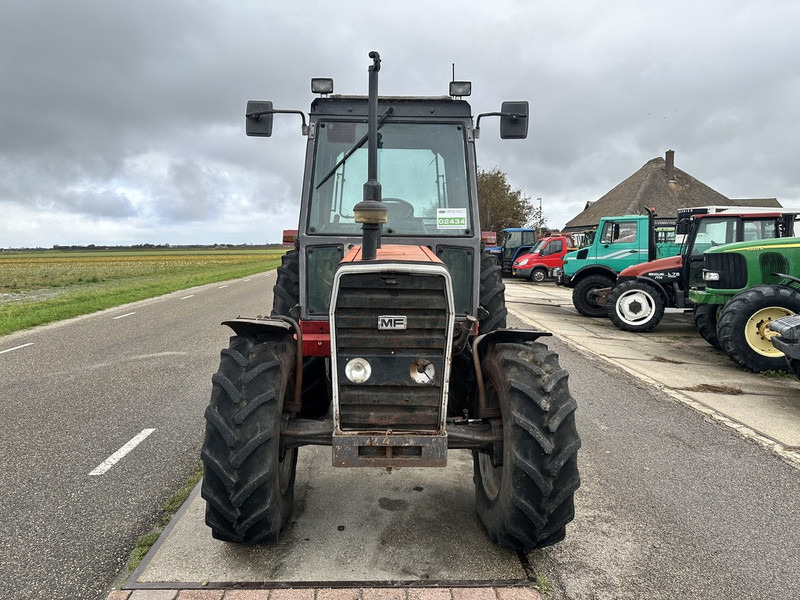 Massey Ferguson 690 - Traktor: slika 2 Massey Ferguson 690 - Traktor: slika 2