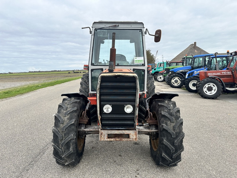 Massey Ferguson 690 - Traktor: slika 2 Massey Ferguson 690 - Traktor: slika 2