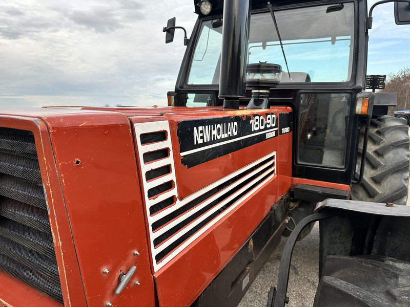 New Holland 180-90 DT - Traktor: slika 2 New Holland 180-90 DT - Traktor: slika 2